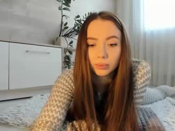 girl
        meryfoxxx cam image #5403060