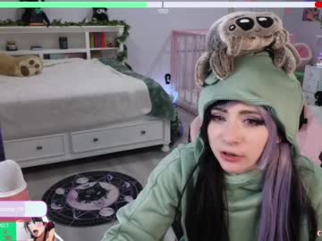 girl
        crimsonkitten cam image #5926377
