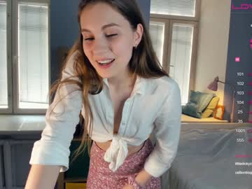girl
        youne_and_beautiful cam image #1660772
