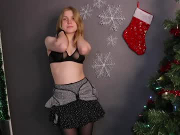 girl
        gayfarwell cam image #5714530
