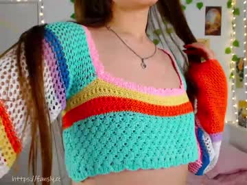 girl
        ambertan1 cam image #1132092
