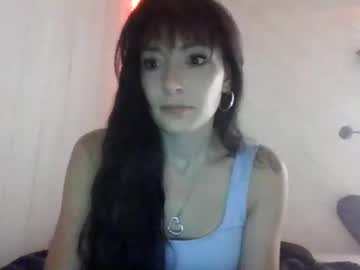 girl
        lonely_housewife143 cam image #4394790
