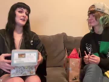 couple
        ivyminxxx cam image #5866445