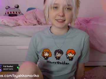 girl
        byakkomoriko cam image #770095
