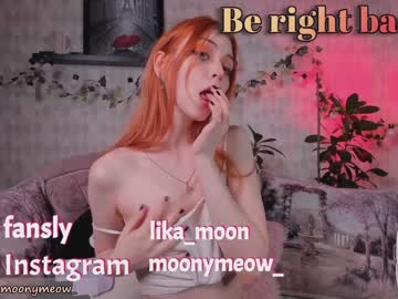 girl
        lika_moon cam image #1636810