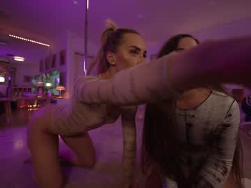 girl
        hannahjames710 cam image #1369666
