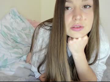 girl
        lena___ cam image #3713348