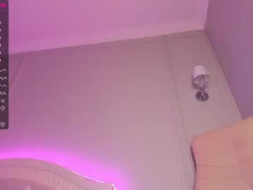 girl
        izumi__li cam image #211623