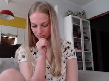 girl
        magic_couple13 cam image #1532239
