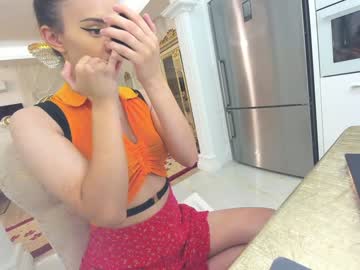 girl
        ehotlovea cam image #320282