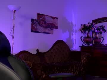girl
        jessiccaburns cam image #1672711