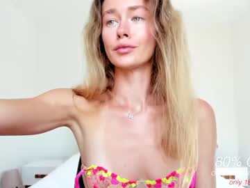 girl
        oksanafedorova cam image #1726043