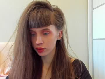 girl
        flowerofsin2001 cam image #1473598