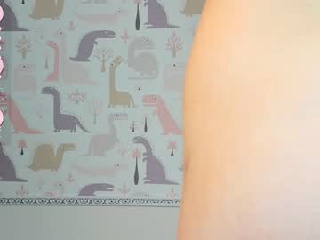 girl
        molly__meow cam image #3795288