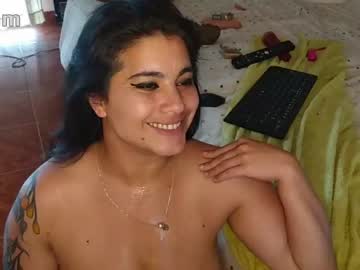 couple
        _couple_latina cam image #2940265