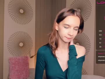 girl
        happiness_call cam image #2128267