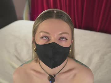 girl
        blondehottiek cam image #5891338