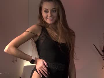 girl
        lettymoa cam image #212955