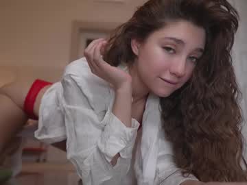 girl
        mia_elfie cam image #6133137