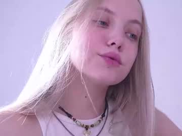 girl
        appr0ved cam image #6740270