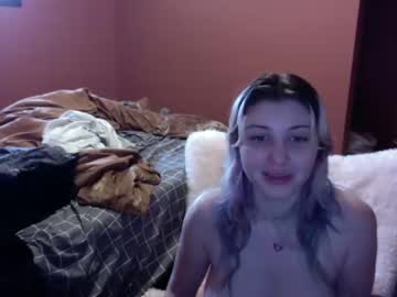 girl
        karaboutu cam image #3996457
