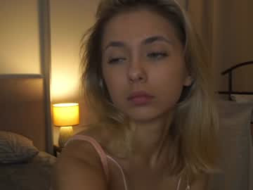 girl
        mildredgarrett cam image #5556631