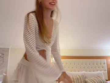 girl
        wanda_robinson cam image #5139448
