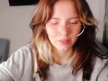 girl
        _yourcherrybomb cam image #5811528
