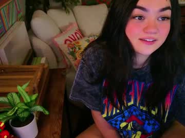 girl
        annatigarr cam image #6665160