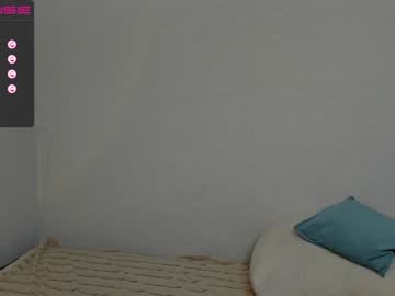 girl
        perfect_harmony cam image #1305316