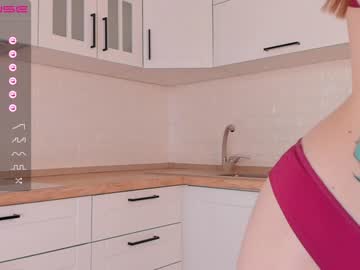 girl
        loribanks cam image #1157587