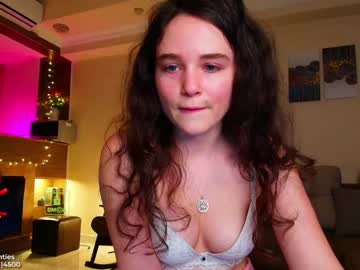 girl
        demurelixir cam image #4184131