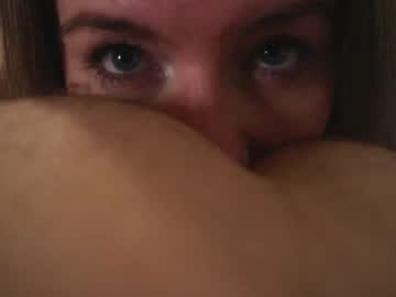 couple
        yourkinkykitty69 cam image #2982639