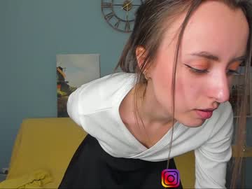 couple
        mandy_amour cam image #959422