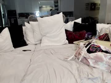 couple
        jessandmaxxx cam image #170205