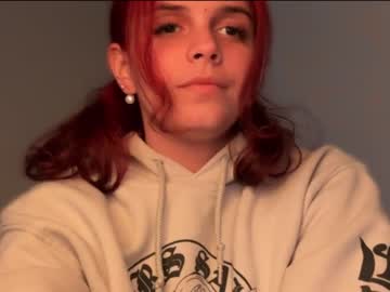girl
        lilbeccaxo cam image #2592347