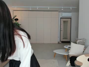 girl
        oki_dokie cam image #1632341