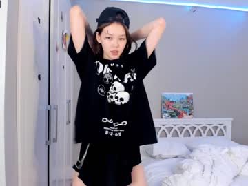 girl
        amaya_mori cam image #2132100