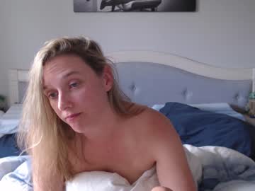 girl
        bluexstacey cam image #1515798
