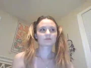 girl
        brittbratt24 cam image #91082
