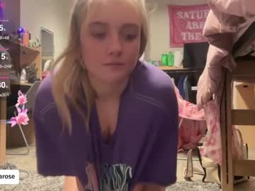 girl
        lexaarose05 cam image #6241539