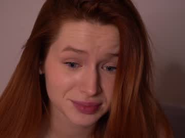 girl
        toxl cam image #3171354
