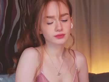 girl
        lizzy_blaze cam image #3007574