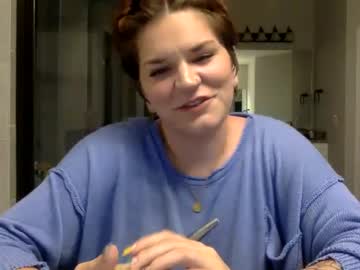 girl
        lil_faye cam image #4523721
