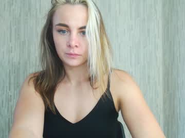 girl
        tokens_are_sexy cam image #1493172