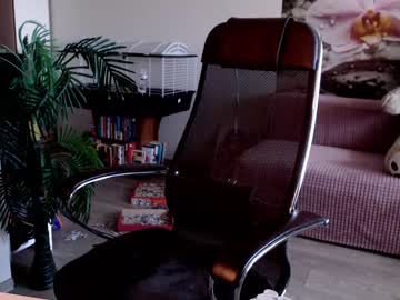 girl
        jennycutey cam image #2131792