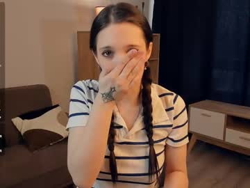 girl
        mysthush cam image #6652044