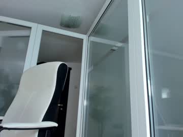 girl
        ingridblondy94 cam image #2493225