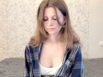 girl
        alainaestrada cam image #2656859