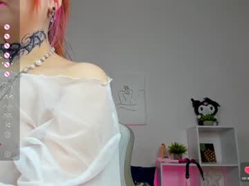 girl
        trina_kay_kiss cam image #5191561